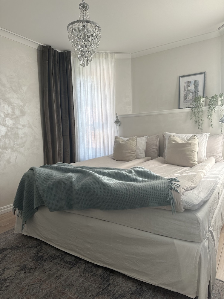 Classic Double Room - Room 6 photo 2