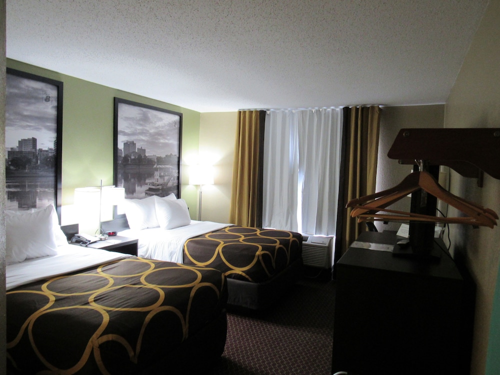 Room, 2 Double Beds, Smoking - Photo 8