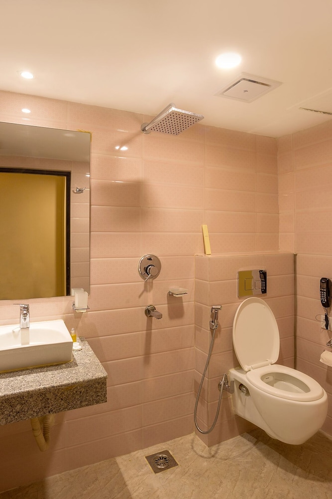 Deluxe Twin Room - Photo 7