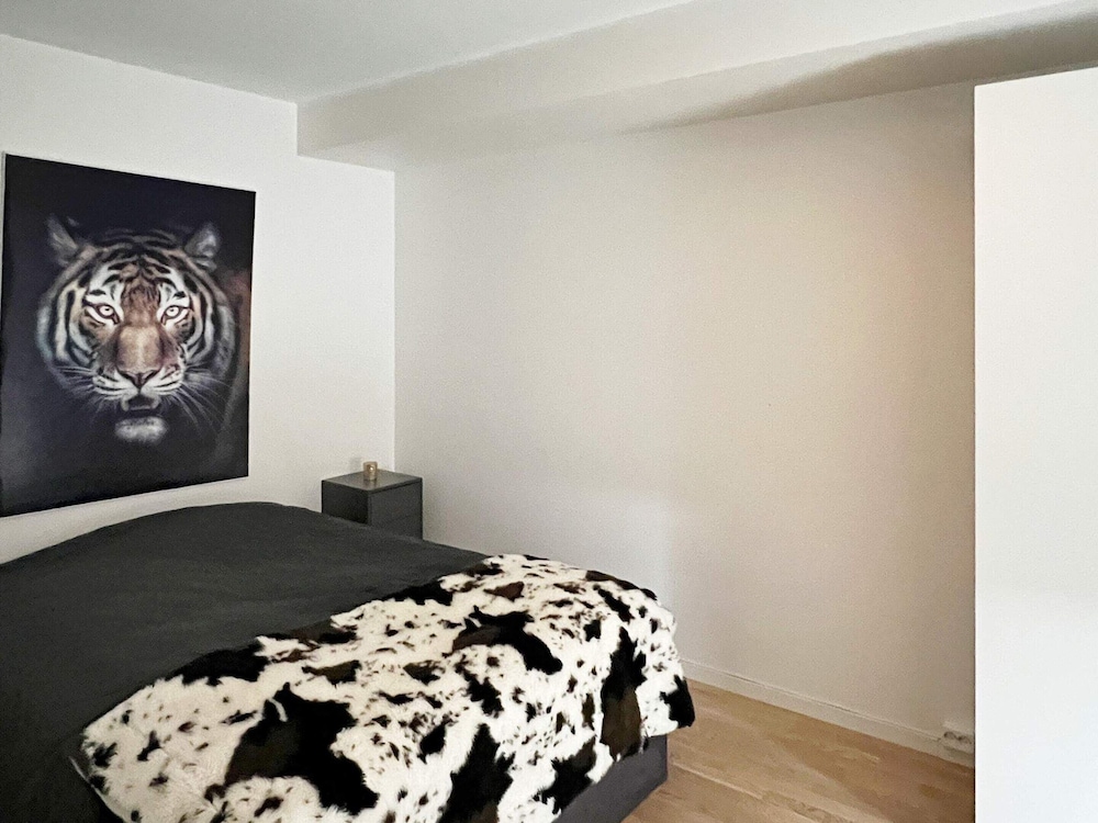 Apartment photo 1