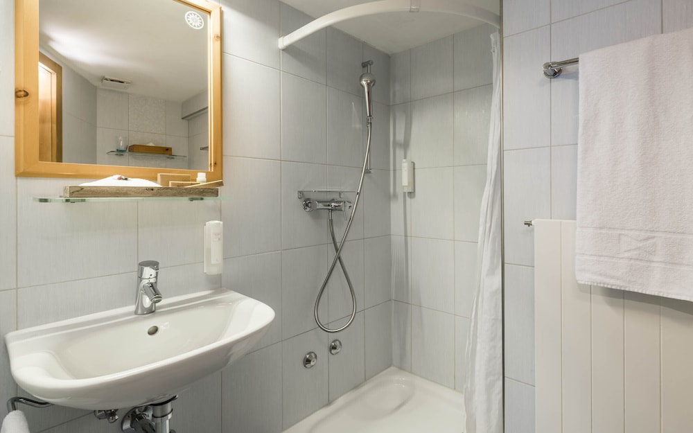 Double Room Standard - Photo 4