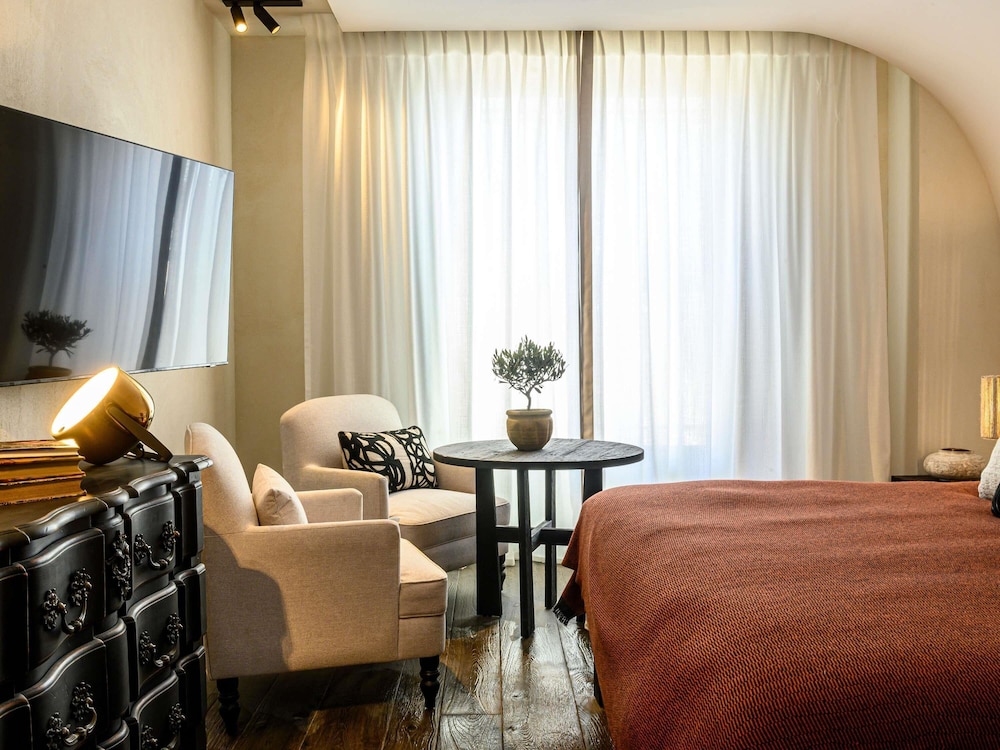 Superior Room, 1 King Bed