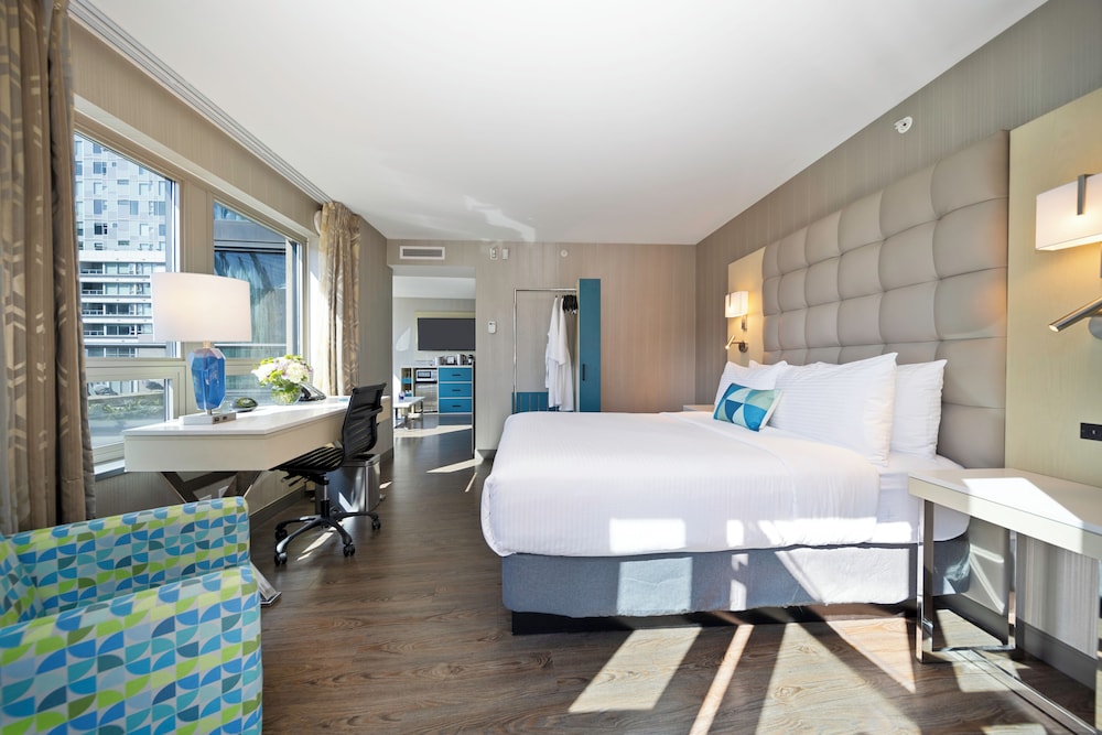 Junior Suite, 1 Queen Bed with Sofa bed