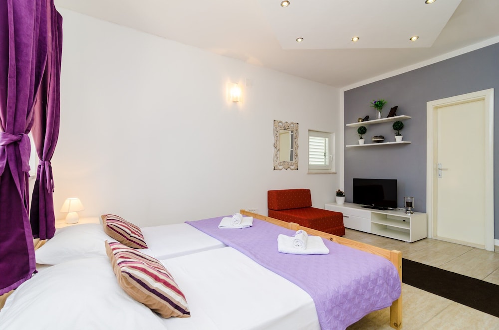 Studio (Comfort Studio Apartment With Terrace) - Photo 20