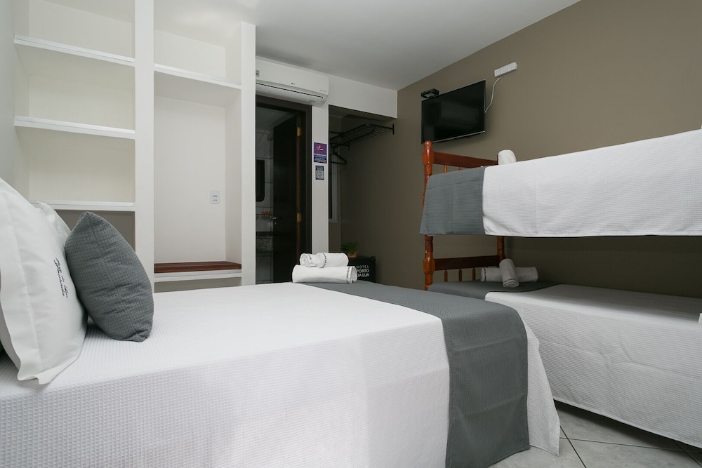 Deluxe Quadruple Room photo 3