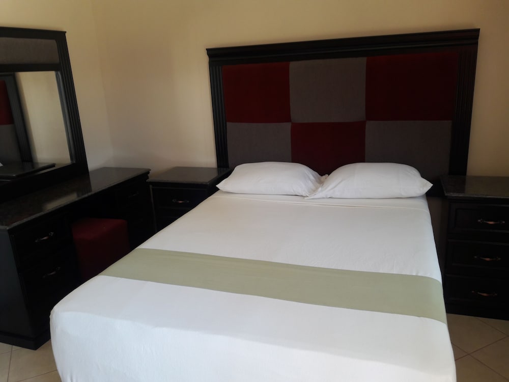 Basic Double Room, Mountain View photo 3