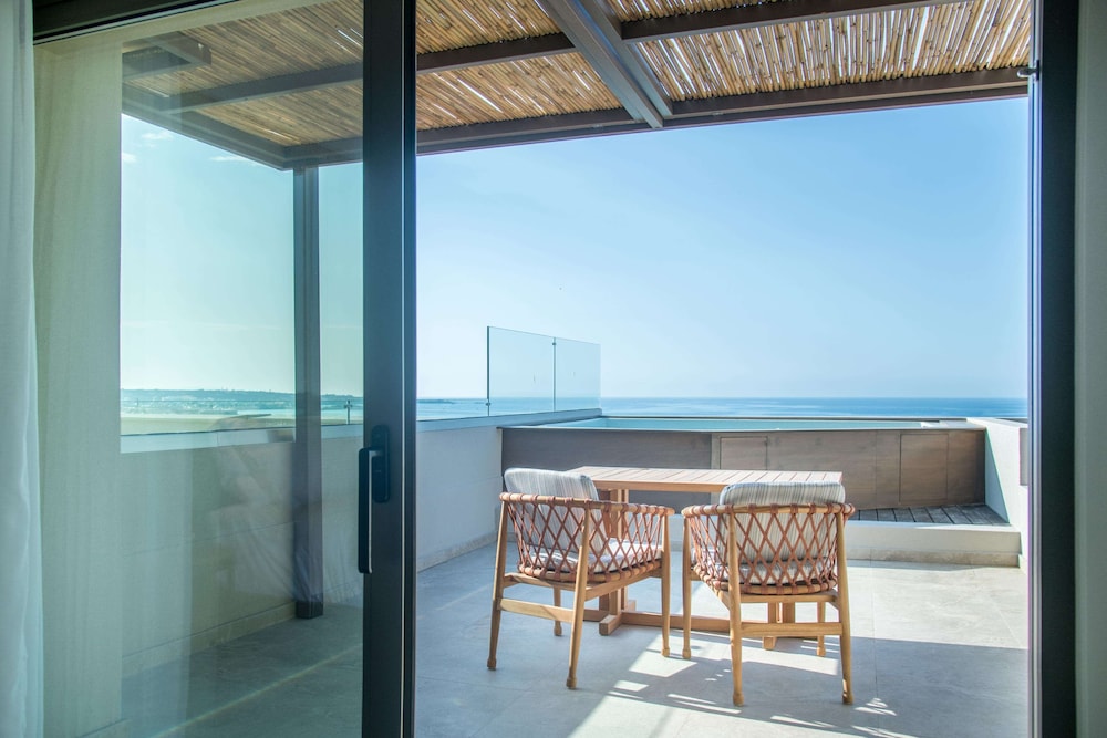 Classic Double Sea View Outdoor Hot Tub - Photo 6
