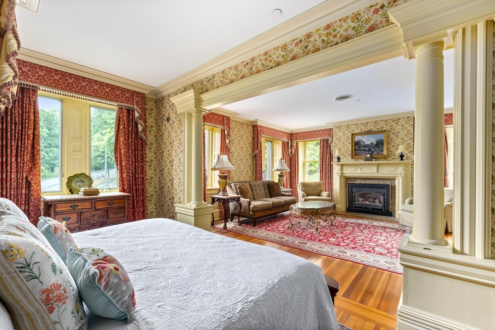 Schuyler Suite photo 3