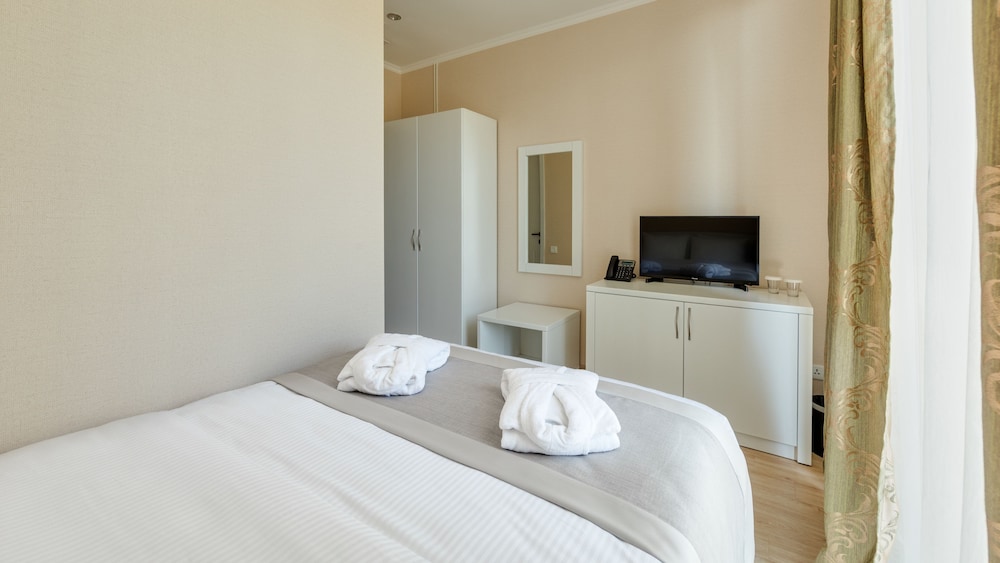Single Room photo 2