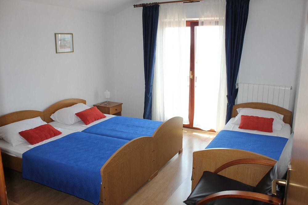 Apartment (One Bedroom Apartment with Balcony) photo 2