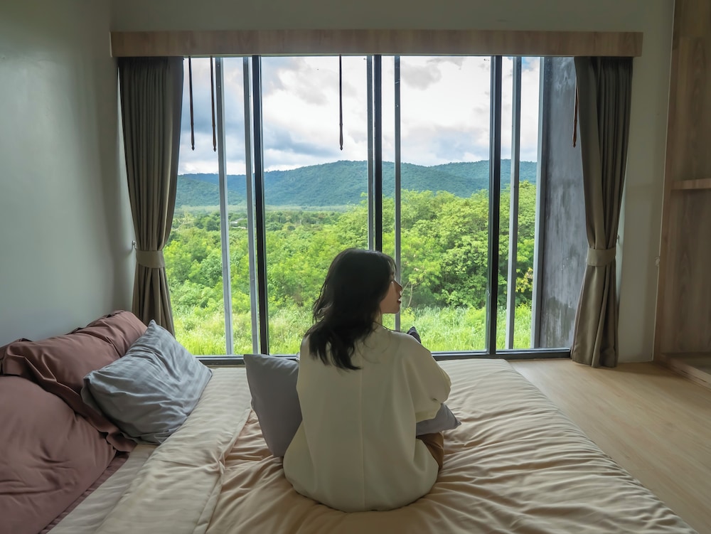 Suite with Mountain View photo 3