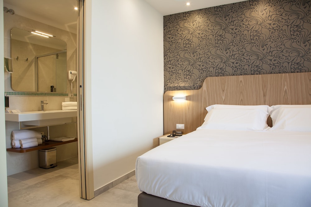 Classic Double Room Single Use