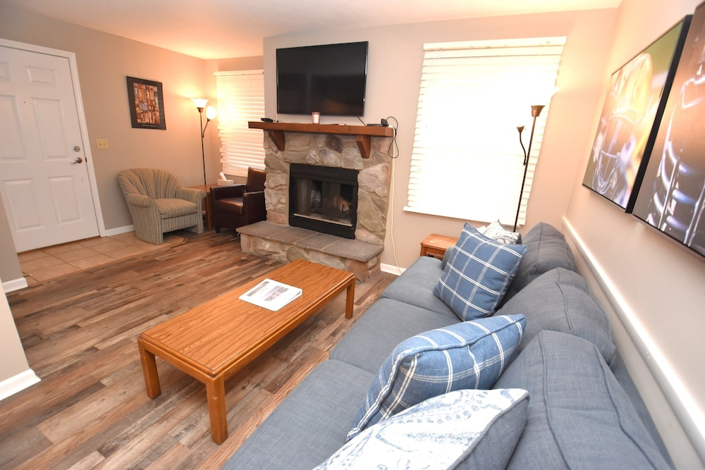 Apartment photo 1