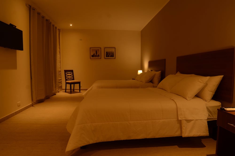 Twin Room, 1 Bedroom, Non Smoking, Private Bathroom photo 2