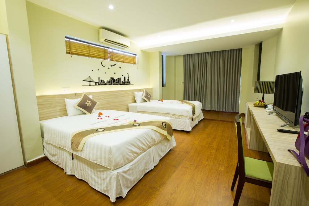 Deluxe Family Room