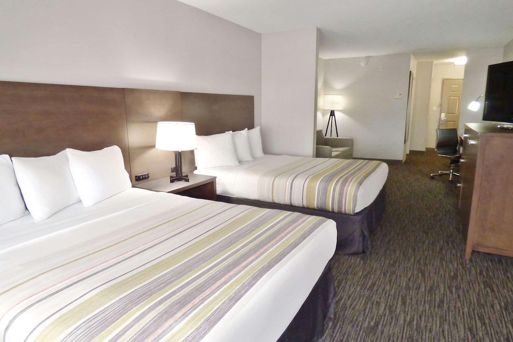 Studio Suite, Multiple Beds, Non Smoking - Photo 1