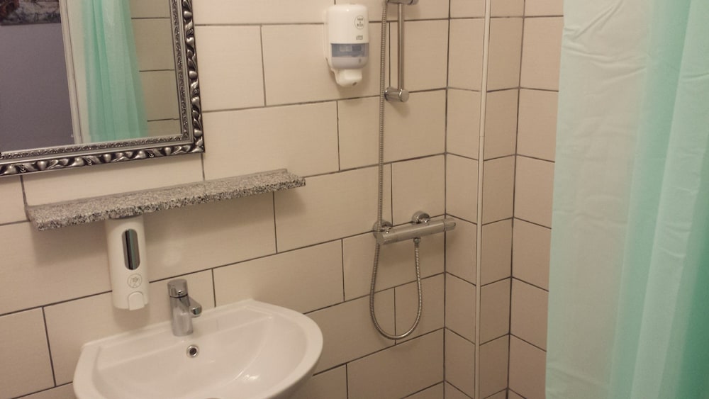 Basic Quadruple Room, 1 Bedroom, Mountain View, Mountainside photo 3
