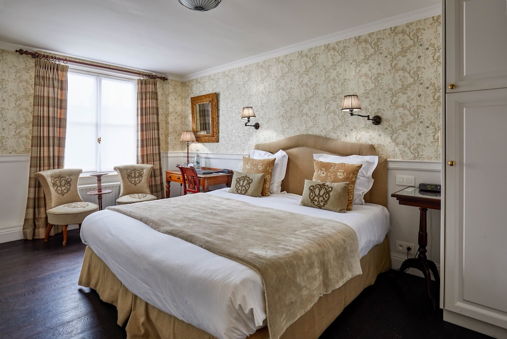 Charming Plus Room - Photo 3