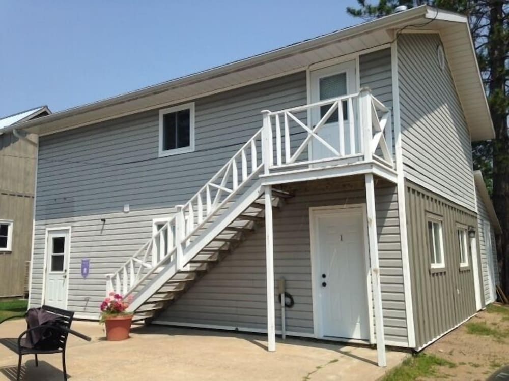 Apartment (Carriage House) photo 3