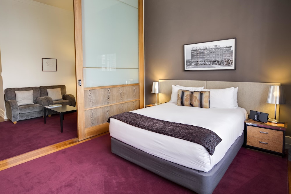 Heritage Suite - Photo 1