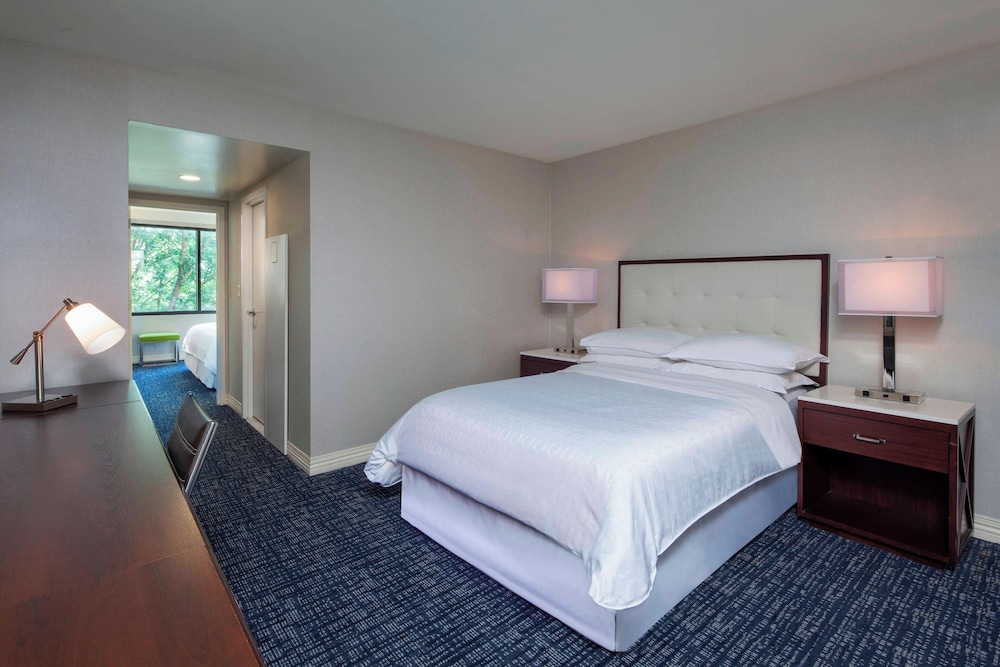 Comfort Suite, Multiple Beds - Photo 1