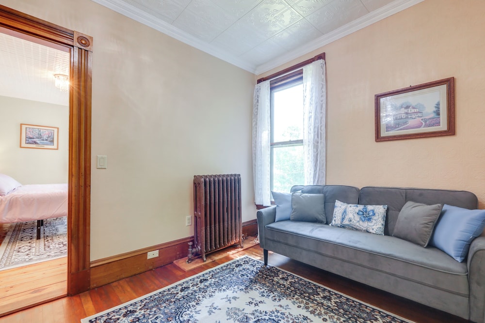 House (4 Bedrooms) photo 2