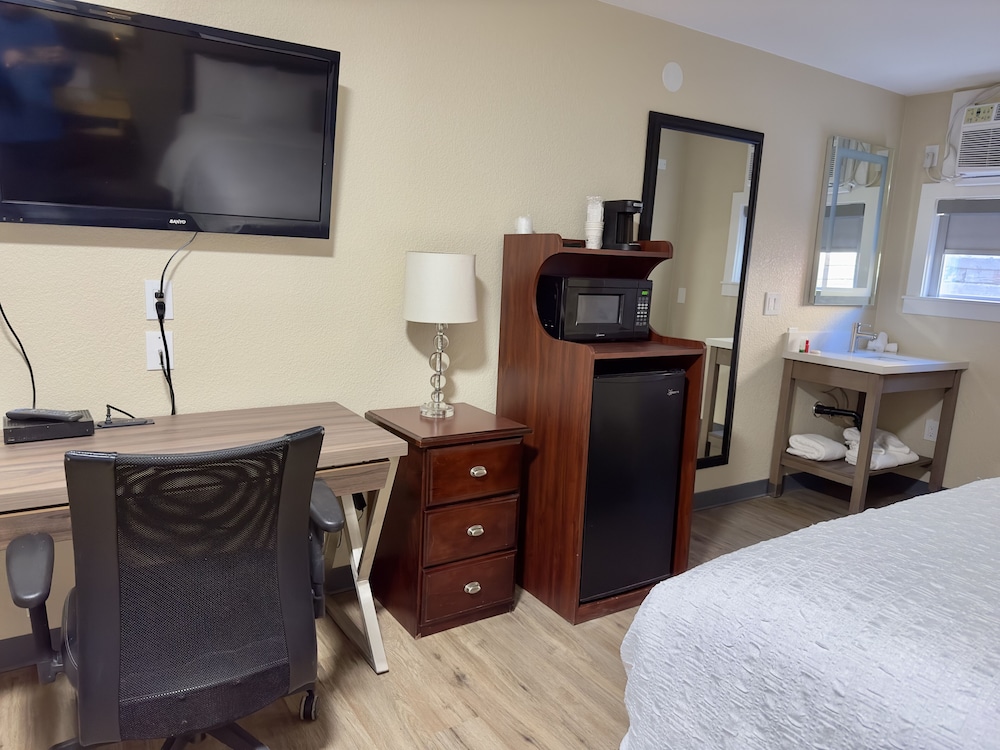 Superior Room, 2 Double Beds, Kitchenette (Standard 2 Queen) photo 3