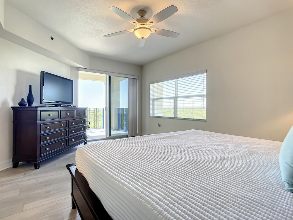 Upscale 3 2 Corner Unit With Private Balcony Overlooking the Property Ow14-401, Foto 2