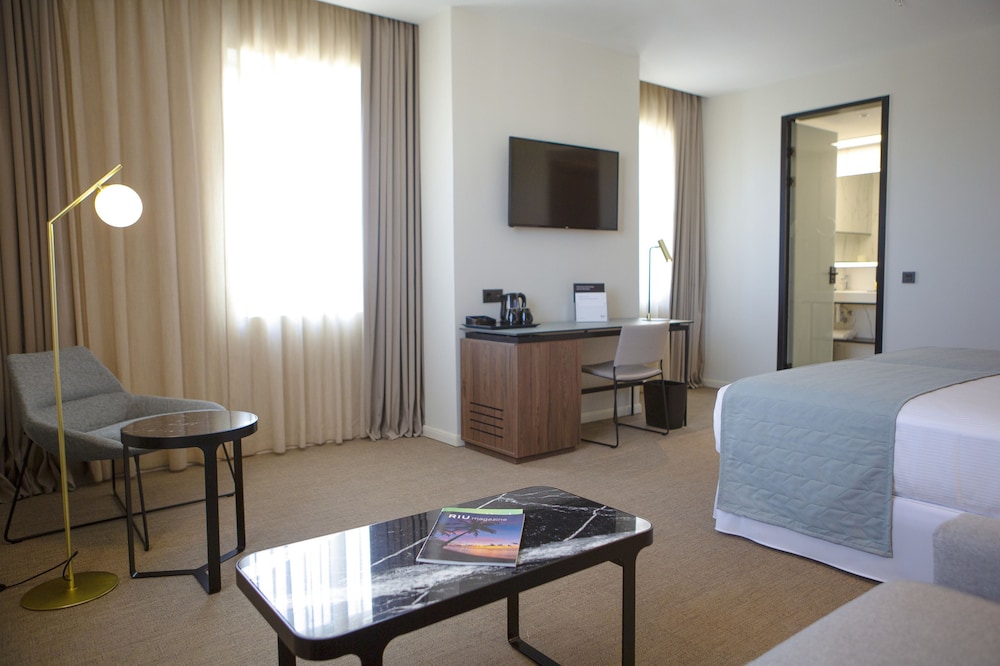 Deluxe Room (Superior Twin)