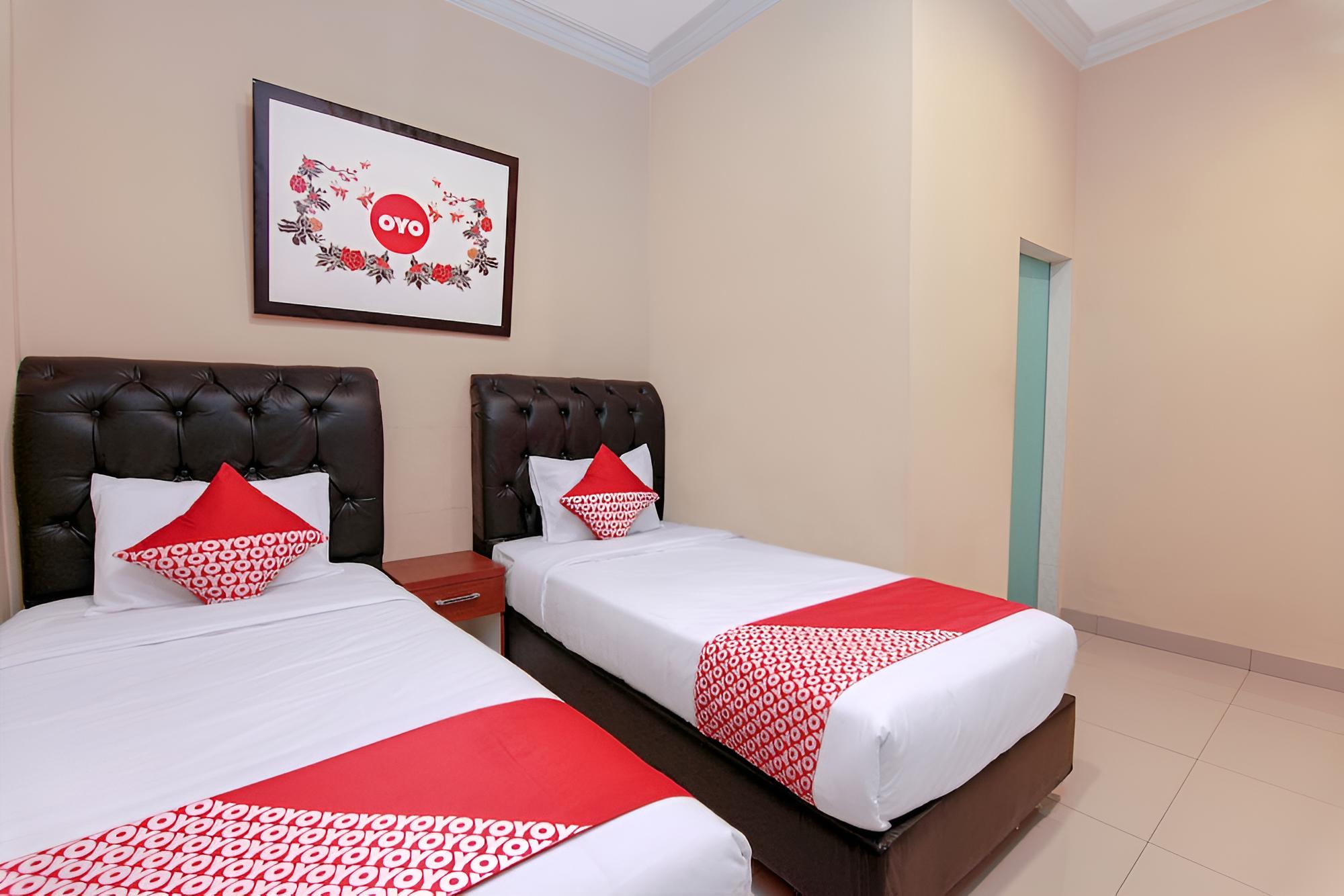 Standard Twin Room photo 2