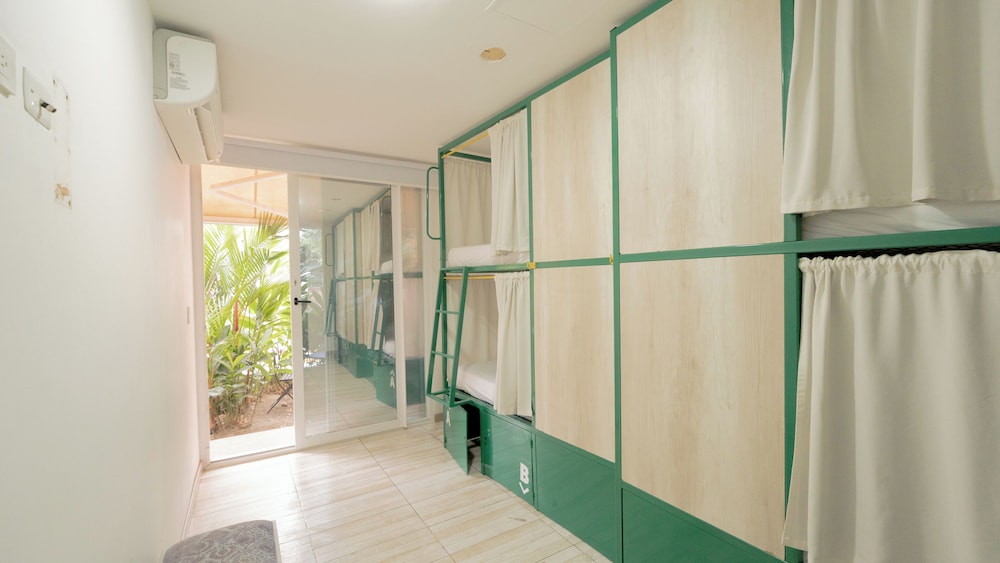 Shared Dormitory, Private Bathroom photo 1
