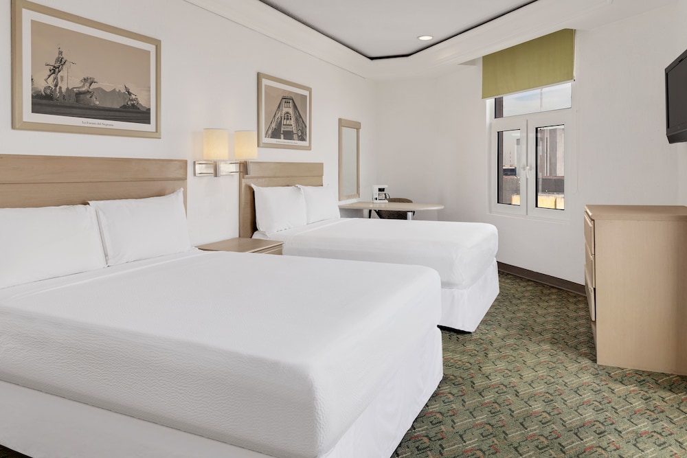 Executive Double Room, 2 Double Beds - Photo 1