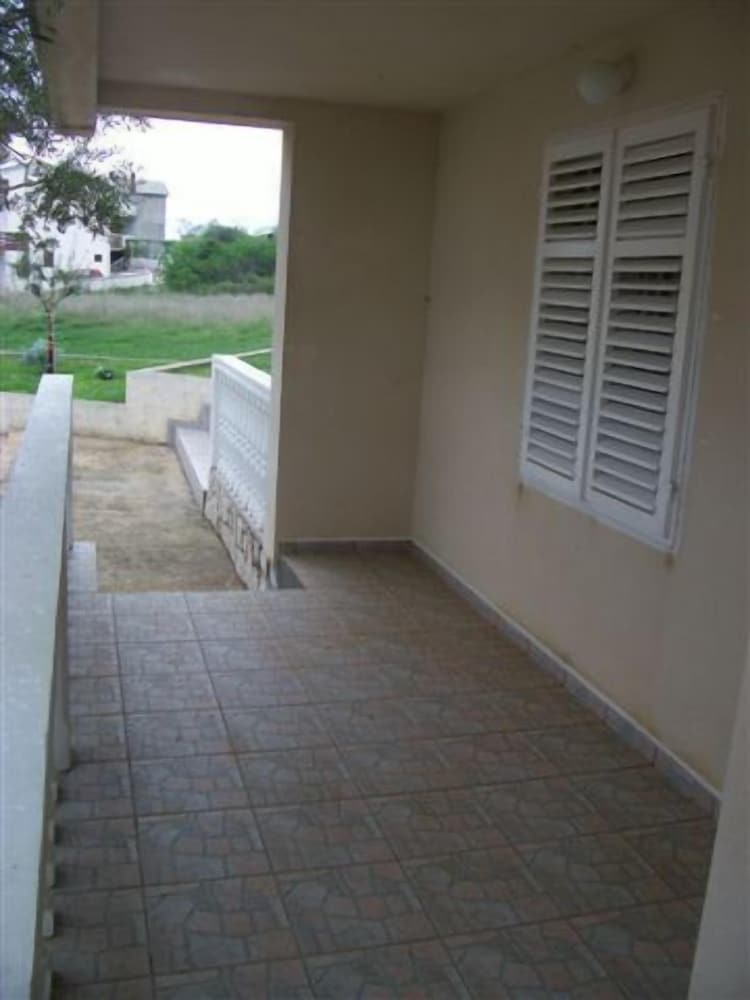 Apartment (Zoki - free parking - A3 donji (2+2)) photo 1