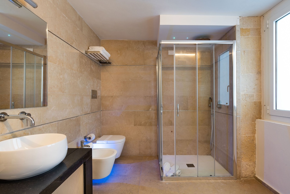 Junior Suite, Non Smoking, Sea View photo 2