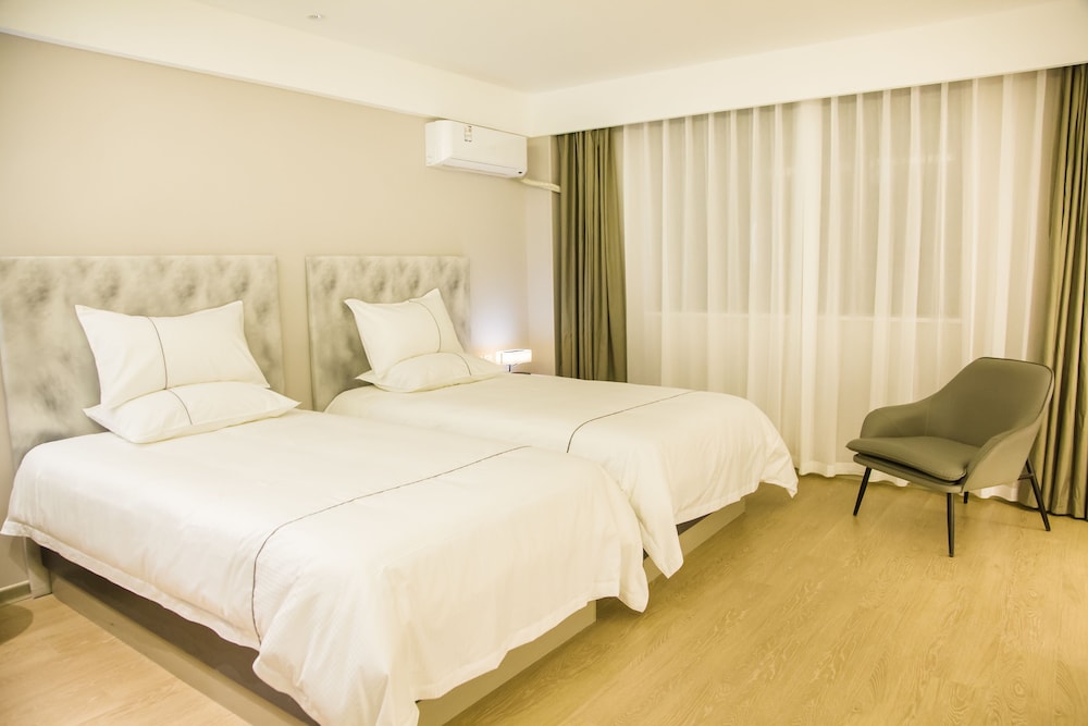 Business Twin Room (B) photo 1