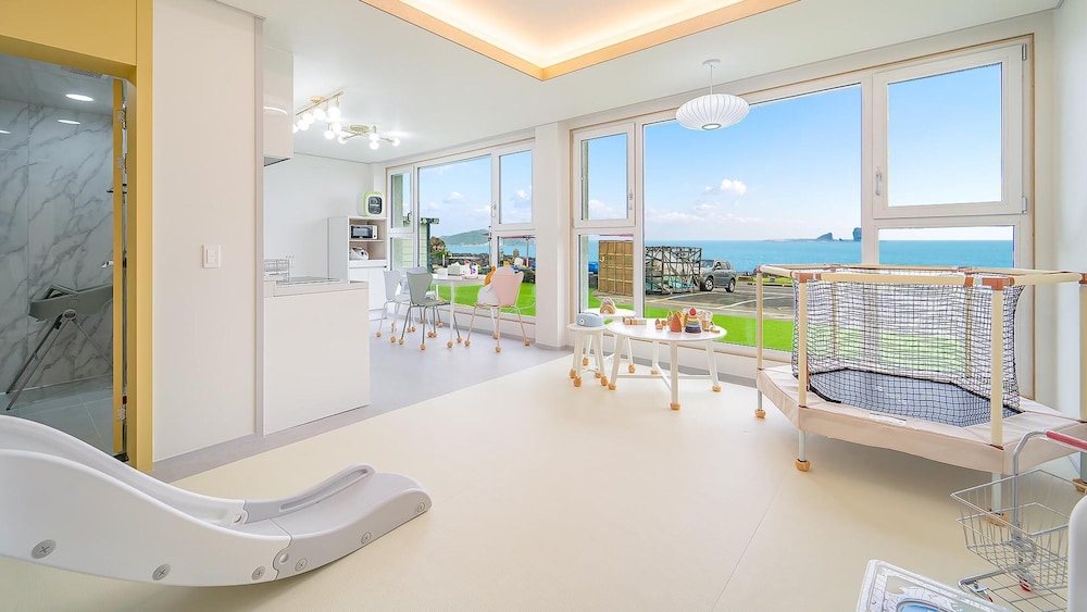 Basic Room, 1 Bedroom (Pandagom(1Cheung/Oceanview)-Kidsroom) - Photo 1