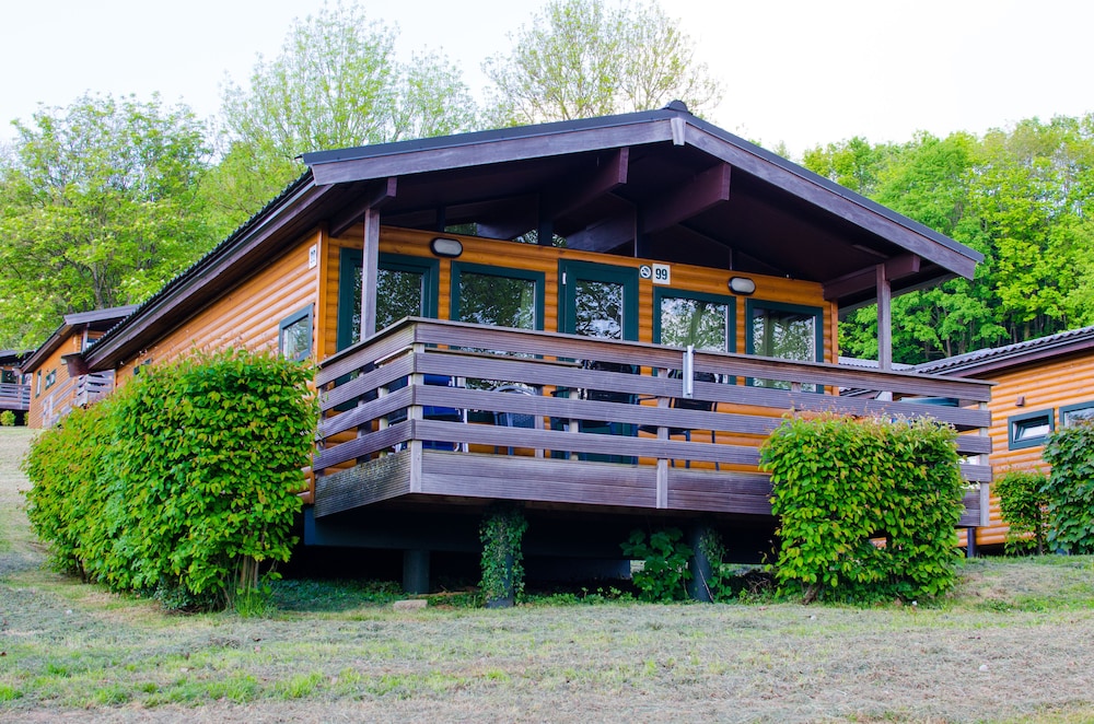 Comfort Chalet, 2 Bedrooms, Terrace (Le Soleil) photo 1