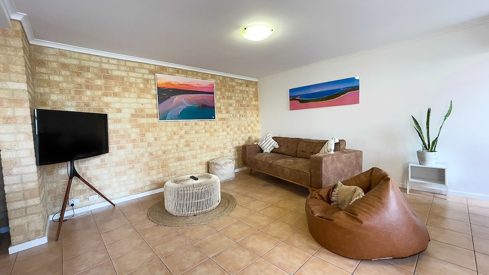 Standard Apartment, 2 Bedrooms, Non Smoking, Kitchen (Unit 3) photo 3