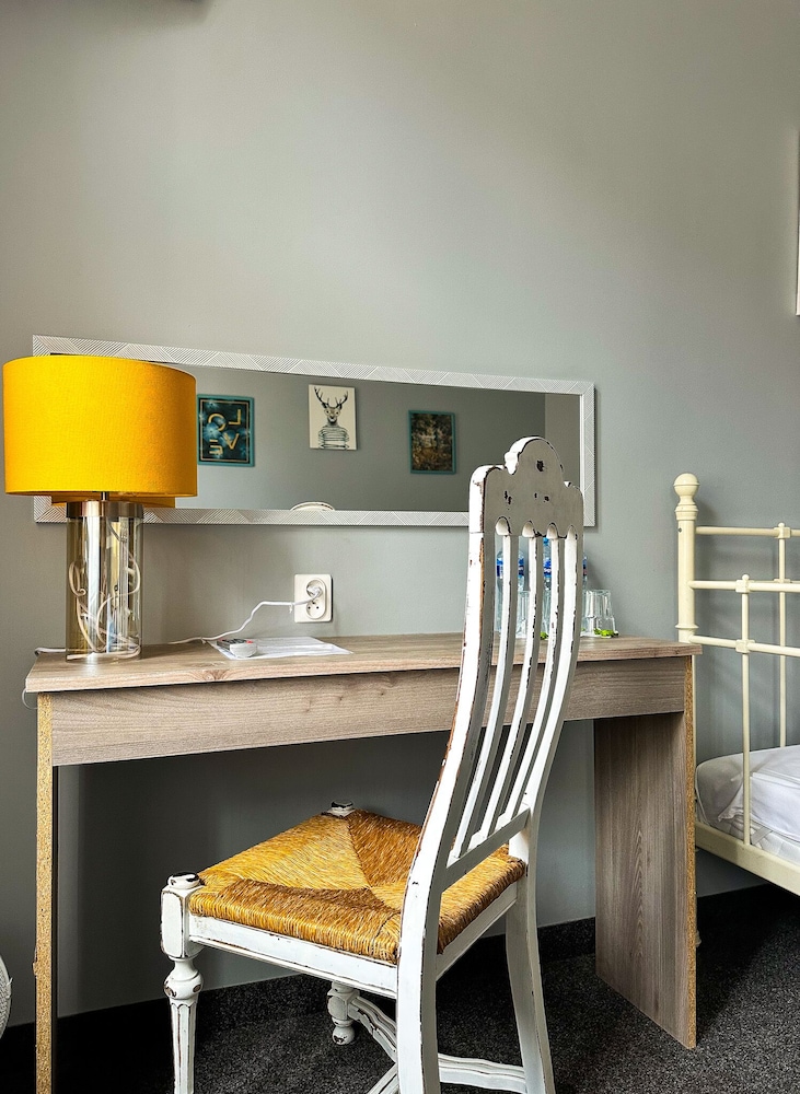 Premium Quadruple Room, Multiple Beds, City View (17,27,37) photo 3