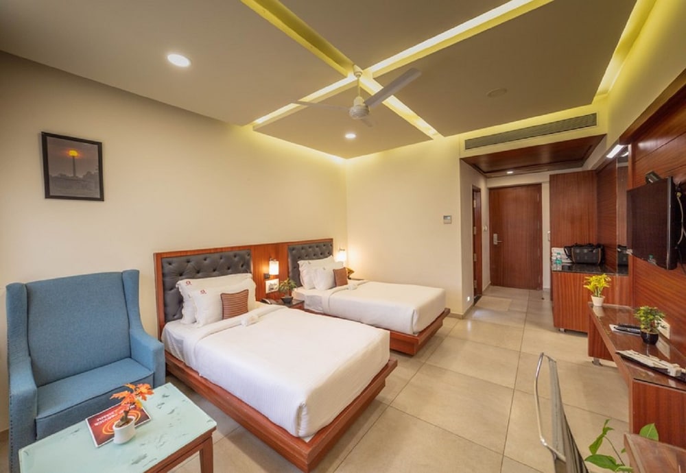 Deluxe Room Non-AC