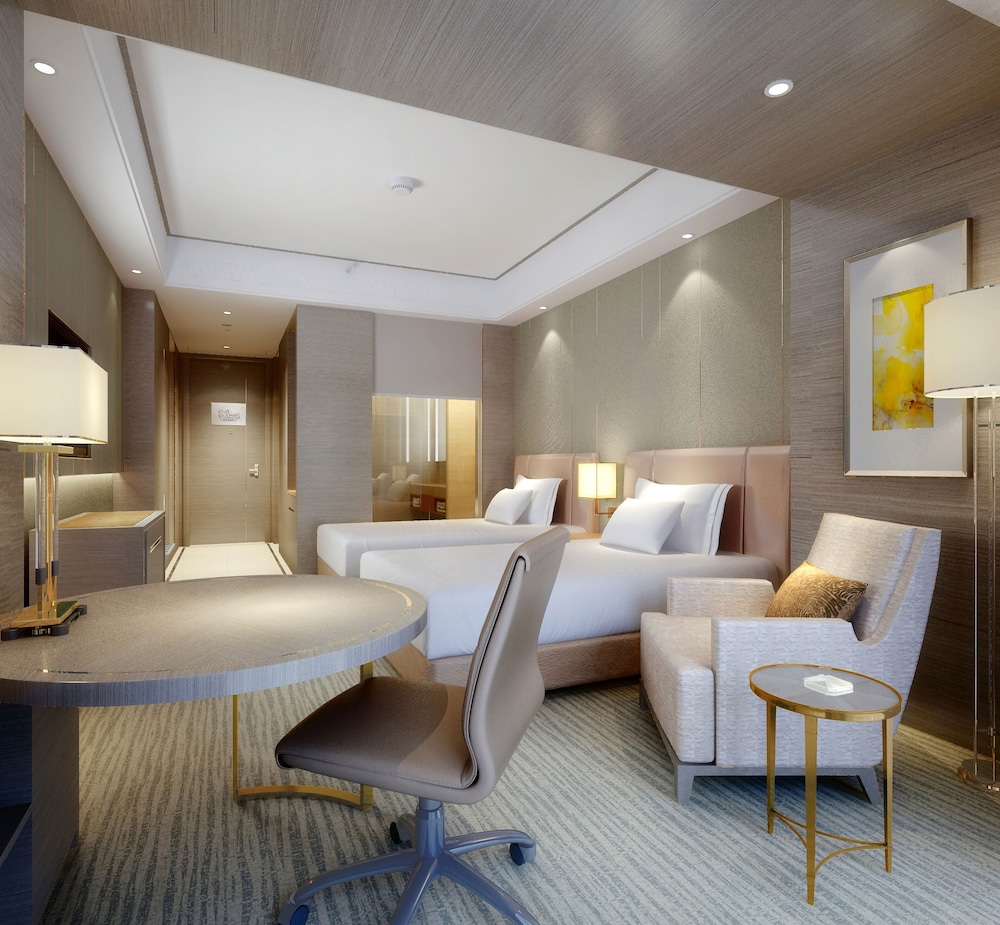 Room, 2 Double Beds photo 2