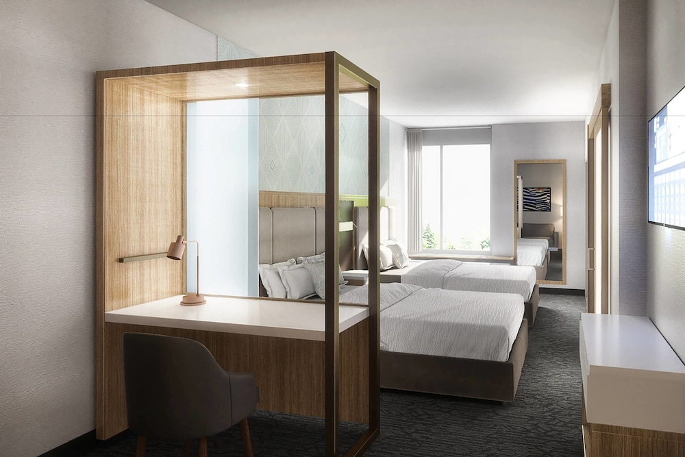 Suite, 2 Queen Beds (Mobility/Hearing Accessible, Tub)