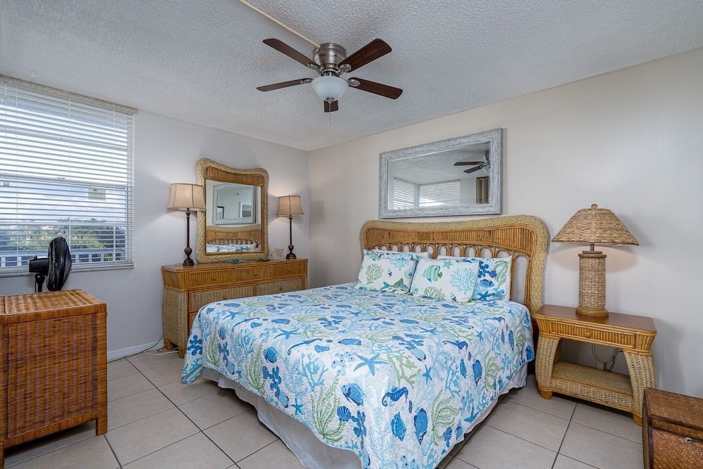 Condo, 1 Bedroom photo 1