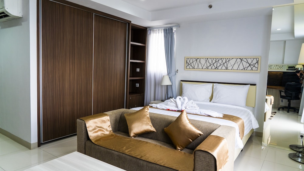 Studio Suite - Photo 8