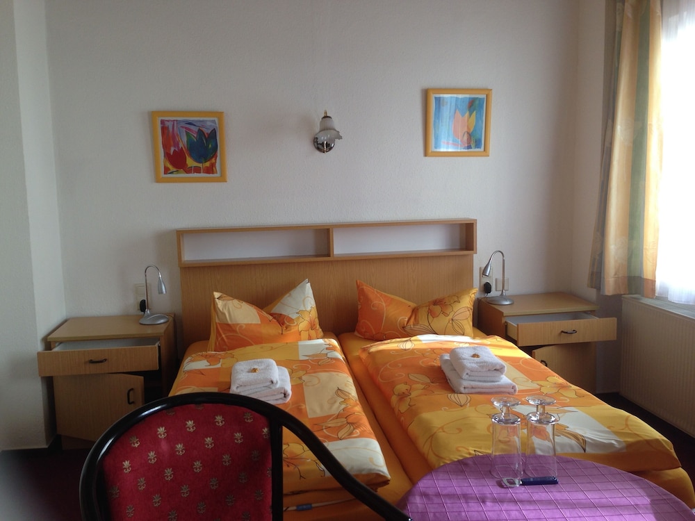 Basic Double Room - Photo 1