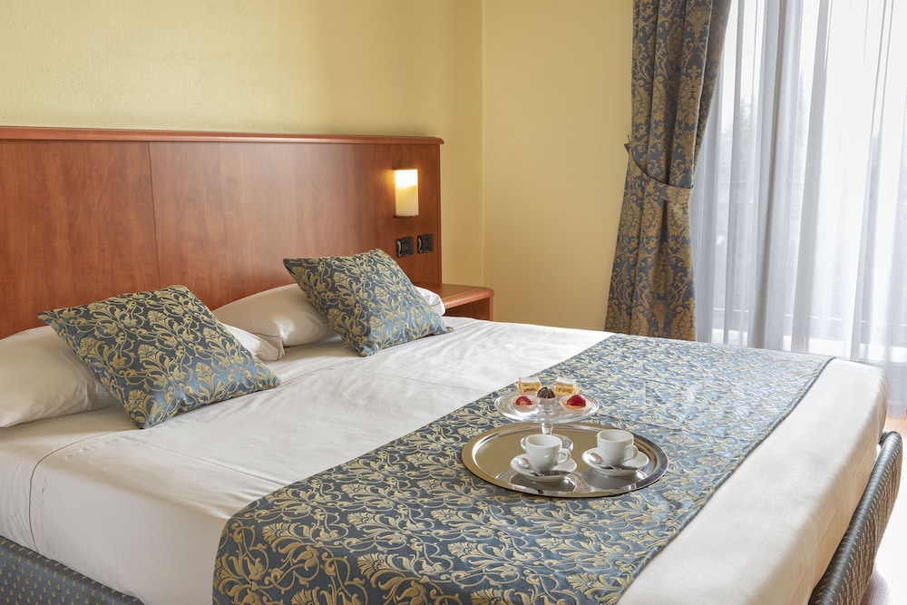 Double Room Single Use, Balcony, Courtyard Area photo 3