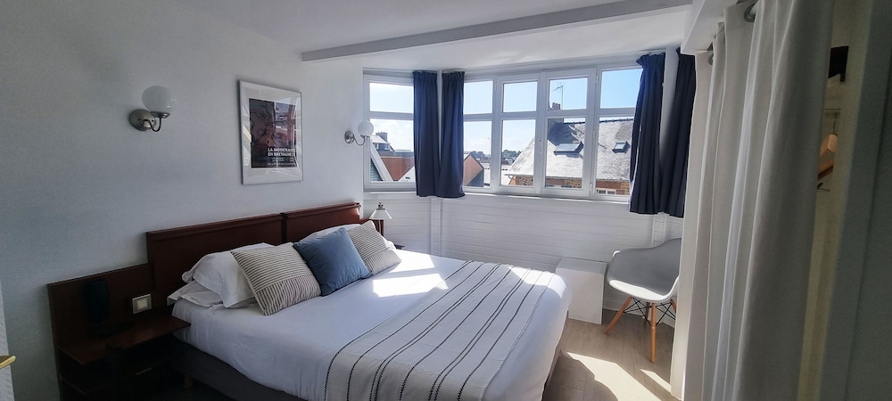 Superior Double or Twin Room, City View photo 1