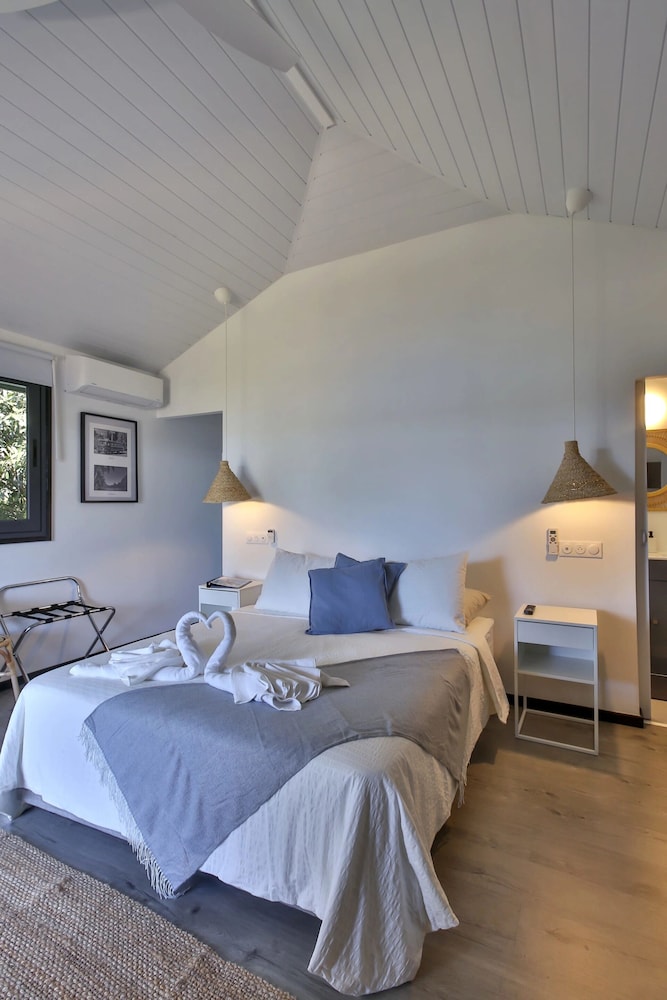 Deluxe Villa, Kitchenette, Sea View photo 2