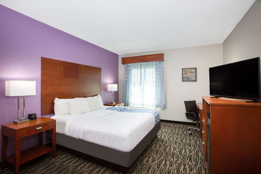 Executive Room, 1 King Bed, Non Smoking - Photo 3