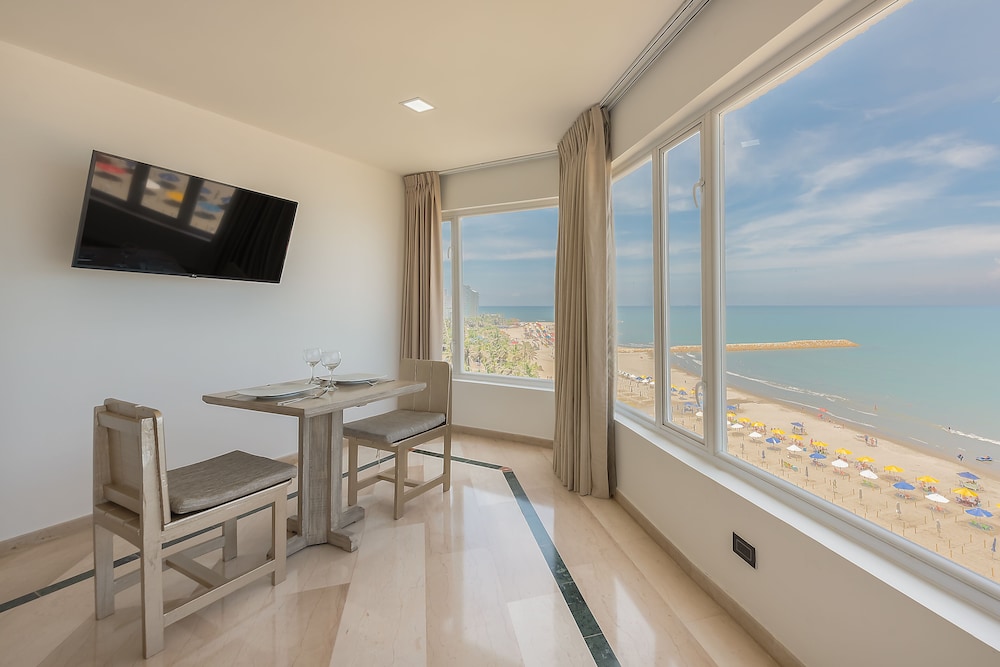 Superior Double Room, Sea View - Photo 4